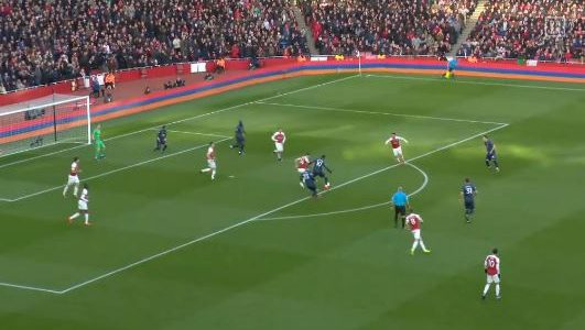Arsenal schlägt Manchester United 2:0 (Highlights)