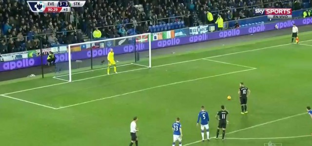 Marko Arnautovic verwandelt Elfmeter gegen Everton zum 4:3