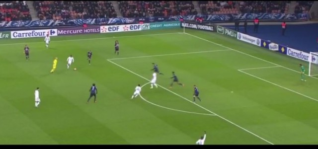 François Moubandjes Tor gegen Paris Saint-Germain