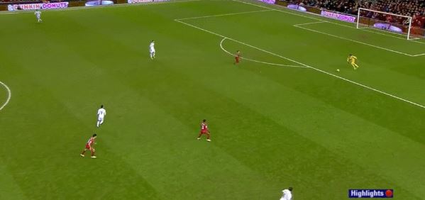 Schlimmer Fehler von Goalie Łukasz Fabiański (Swansea) gegen Liverpool