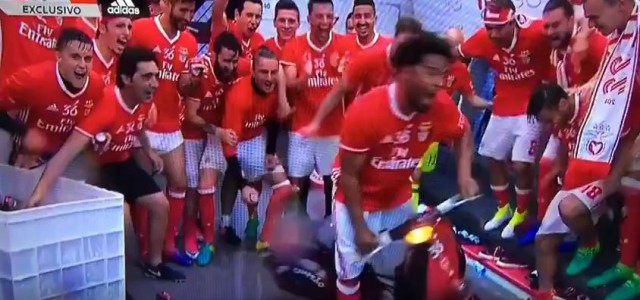 Benfica, der Meistertitel und ein Motorroller