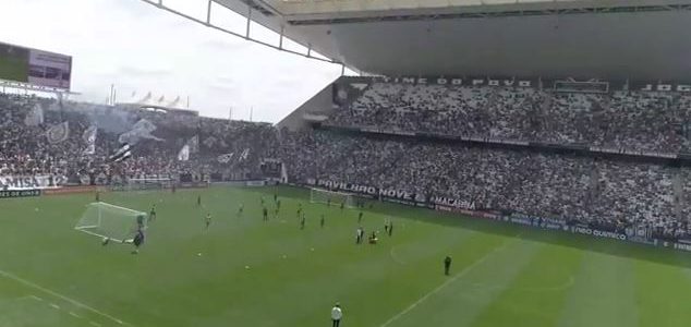 30.000 Fans unterstützen Corinthians vor dem Derby… beim Training!