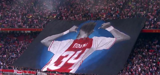 Ajax-Fans zeigen tolle Choreo für im Koma befindlichen Nouri