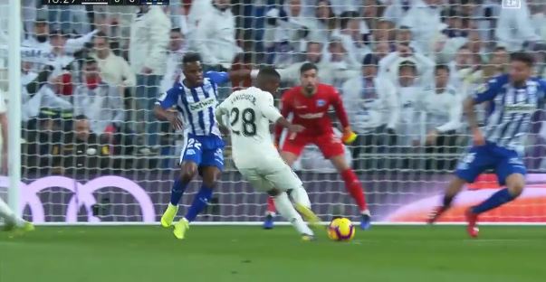 3:0 über Alavés: Real Madrid stabilisiert sich!