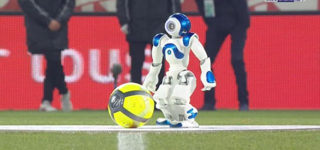 Roboter-Ankick in der französischen Liga